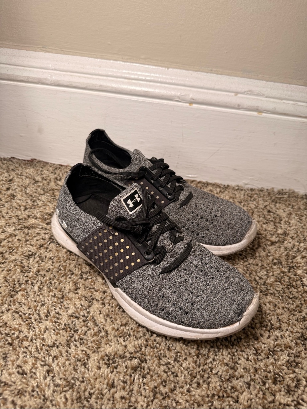 Under Armour Gray Sneakers Size 7